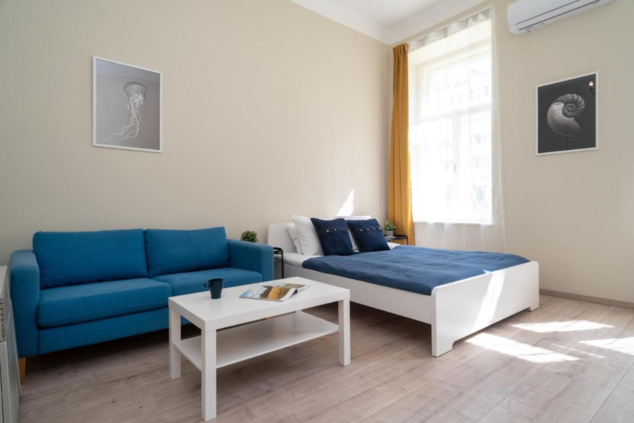 Blue Ribbon Apartment Budapest Esterno foto
